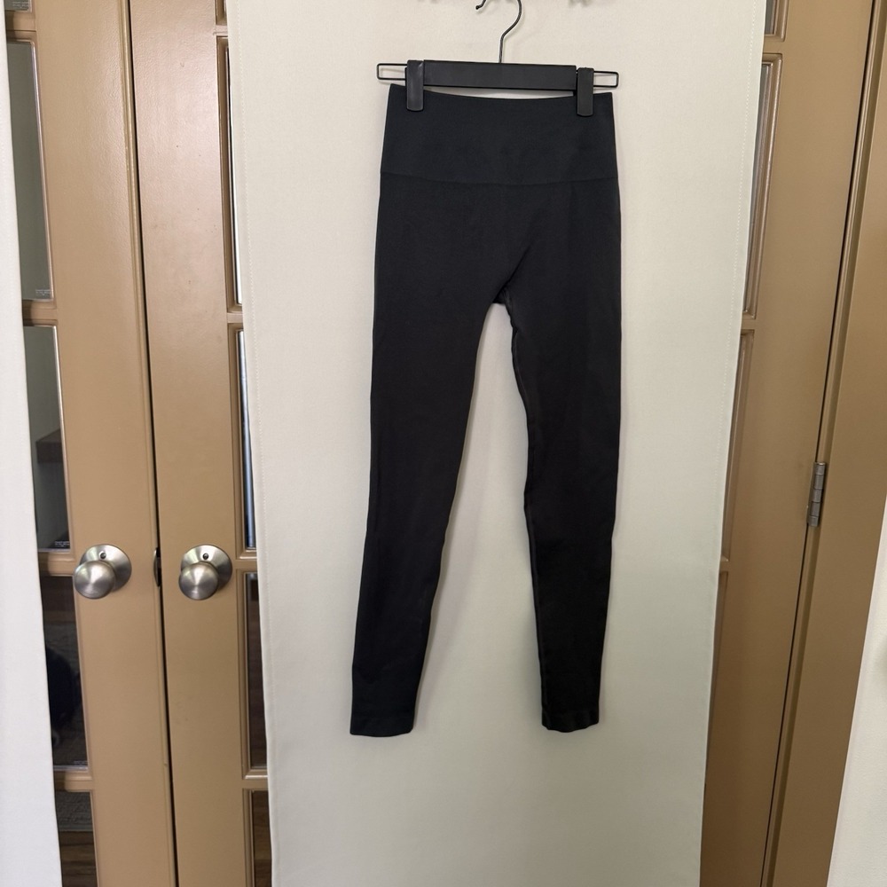 Gymreapers Womens Small Dark Grey Athletic Work Our Gym Running Leggings